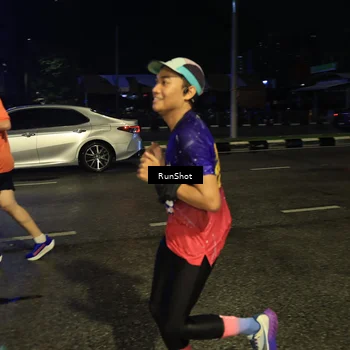 Runner Photo 7894747