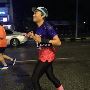 Runner Photo 7894756