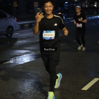 Runner Photo 7894785
