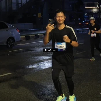 Runner Photo 7894795