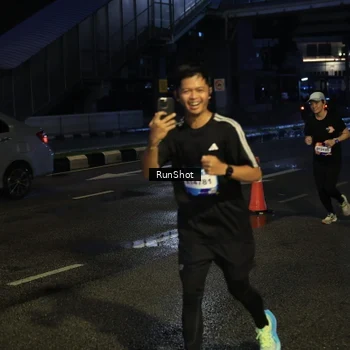 Runner Photo 7894801