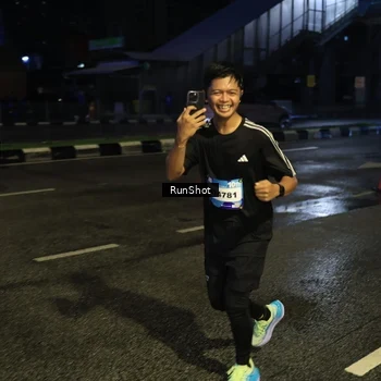 Runner Photo 7894813