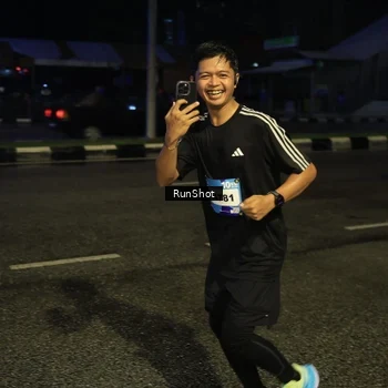 Runner Photo 7894823