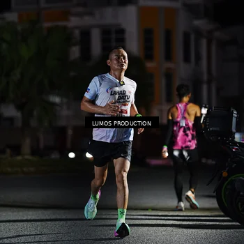 Runner Photo 7894835