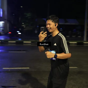 Runner Photo 7894840