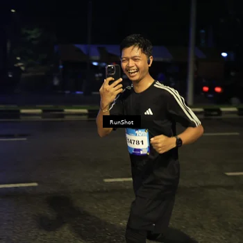 Runner Photo 7894841
