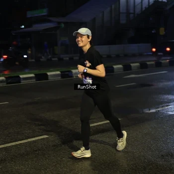 Runner Photo 7894847