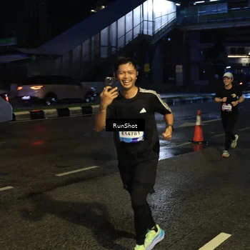 Runner Photo 7894860
