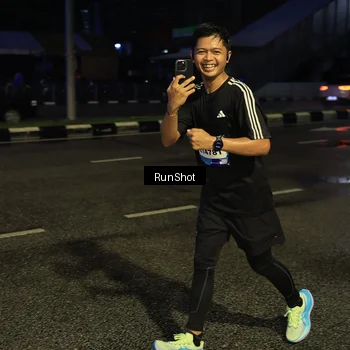 Runner Photo 7894864