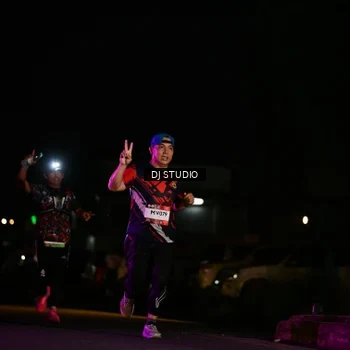 Runner Photo 7894865