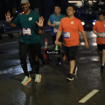 Runner Photo 7894899