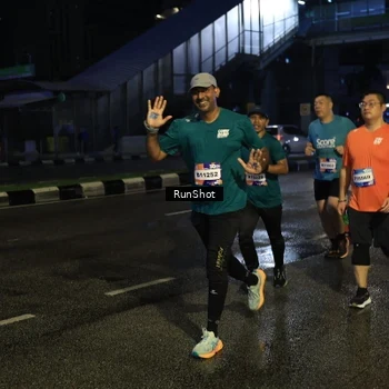 Runner Photo 7894910