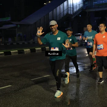 Runner Photo 7894911