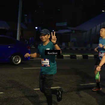 Runner Photo 7894946