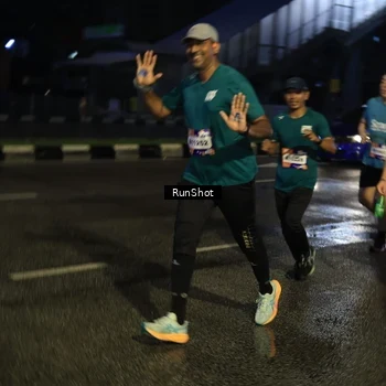 Runner Photo 7894949