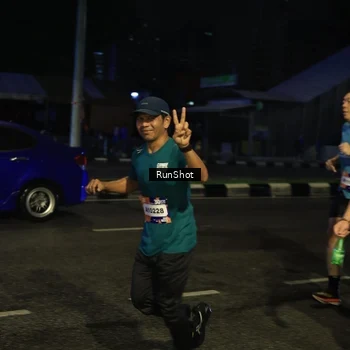 Runner Photo 7894950