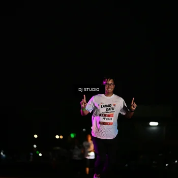 Runner Photo 7894968