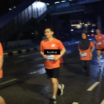 Runner Photo 7894971