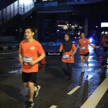 Runner Photo 7894977