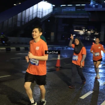 Runner Photo 7894981