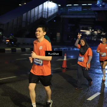 Runner Photo 7894986