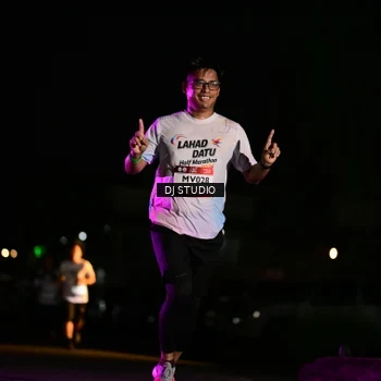 Runner Photo 7894991