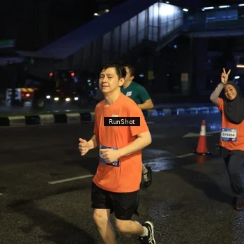 Runner Photo 7894993