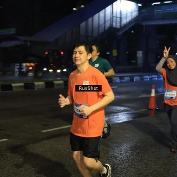 Runner Photo 7894994