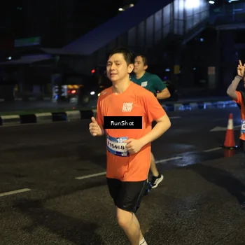 Runner Photo 7894999
