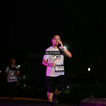 Runner Photo 7895000