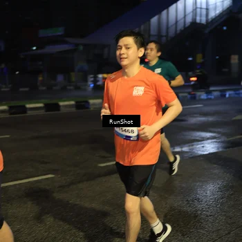 Runner Photo 7895006