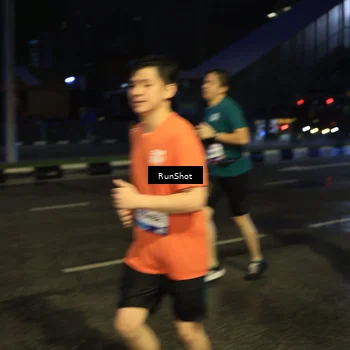 Runner Photo 7895012