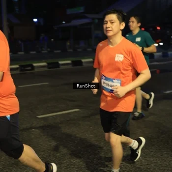 Runner Photo 7895019