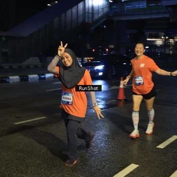 Runner Photo 7895031