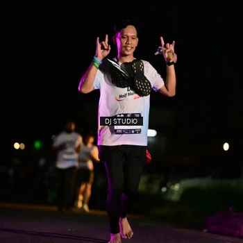 Runner Photo 7895032