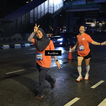 Runner Photo 7895034
