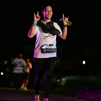 Runner Photo 7895044