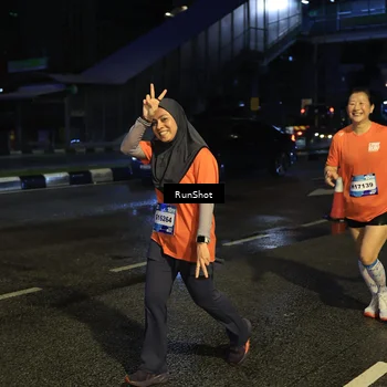 Runner Photo 7895045