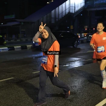 Runner Photo 7895046