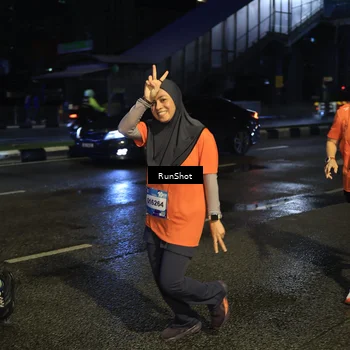 Runner Photo 7895065