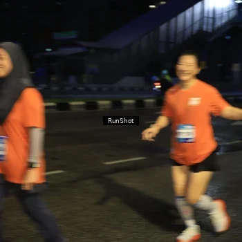 Runner Photo 7895071