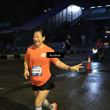 Runner Photo 7895079