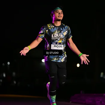 Runner Photo 7895084