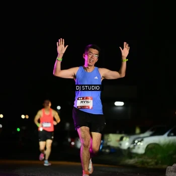 Runner Photo 7895098