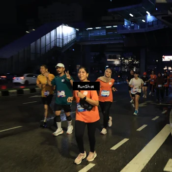Runner Photo 7895117