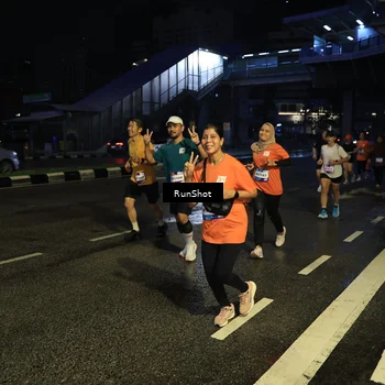 Runner Photo 7895133