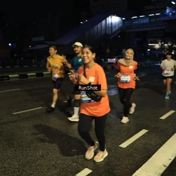 Runner Photo 7895142