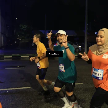 Runner Photo 7895170