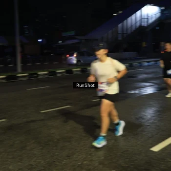 Runner Photo 7895191