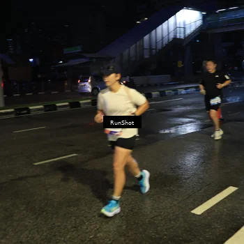 Runner Photo 7895193